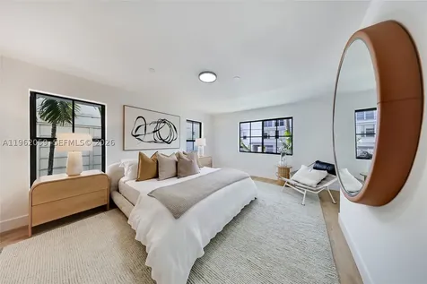 7811 Carlyle Avenue Miami Beach FL 33141