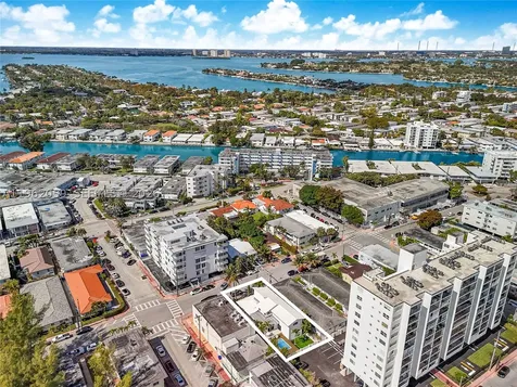 7811 Carlyle Avenue Miami Beach FL 33141