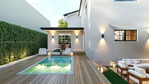 7811 Carlyle Avenue Miami Beach FL 33141