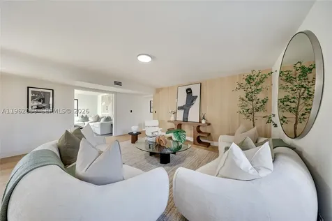 7811 Carlyle Avenue Miami Beach FL 33141