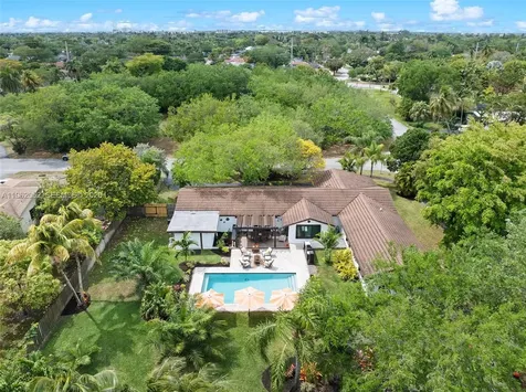 17605 SW 86th Avenue Palmetto Bay FL 33157