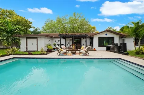 17605 SW 86th Avenue Palmetto Bay FL 33157