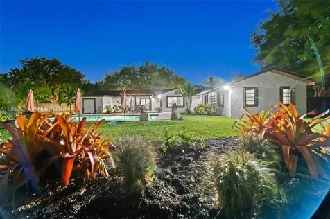 17605 SW 86th Avenue Palmetto Bay FL 33157