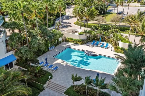 6051 N Ocean Drive Hollywood FL 33019