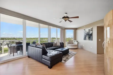 6051 N Ocean Drive Hollywood FL 33019