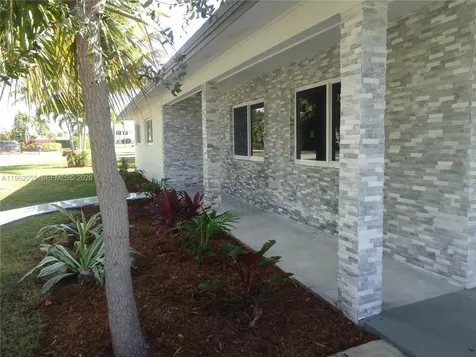 1565 Thumb Point Drive Fort Pierce FL 34949