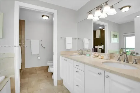 3400 SW 27th Avenue Coconut Grove FL 33133