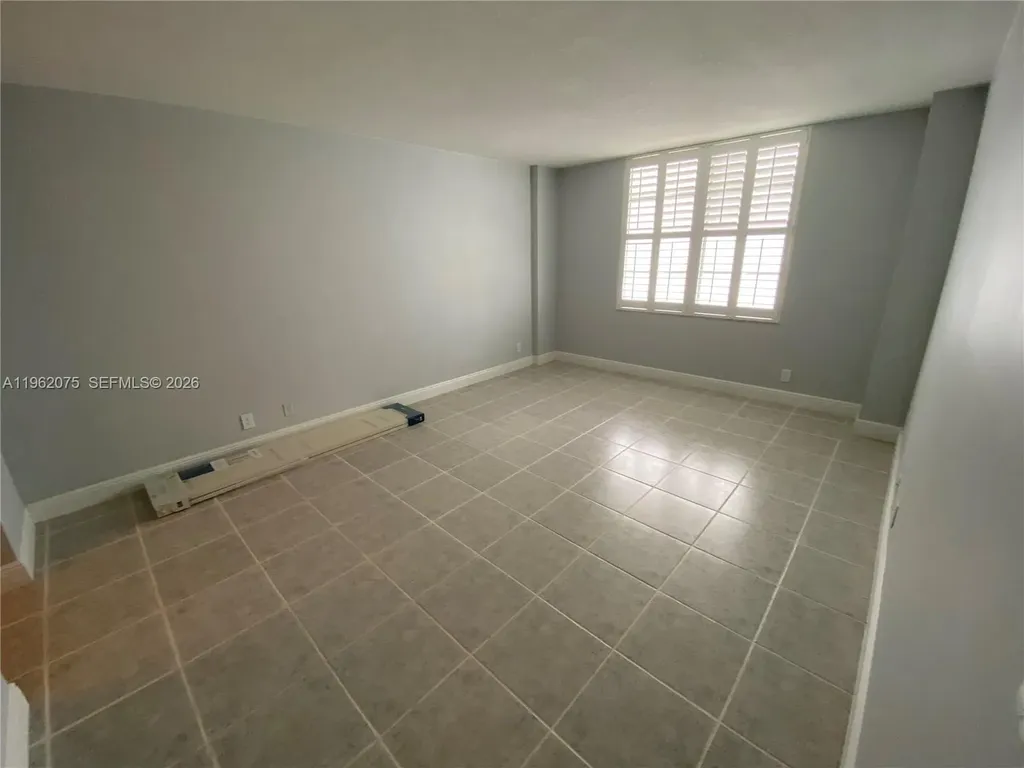 3725 S Ocean Drive Hollywood FL 33019