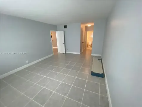 3725 S Ocean Drive Hollywood FL 33019