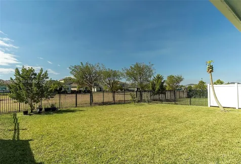 1600 Wandering Willow Way Loxahatchee FL 33470