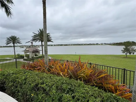 1600 Wandering Willow Way Loxahatchee FL 33470