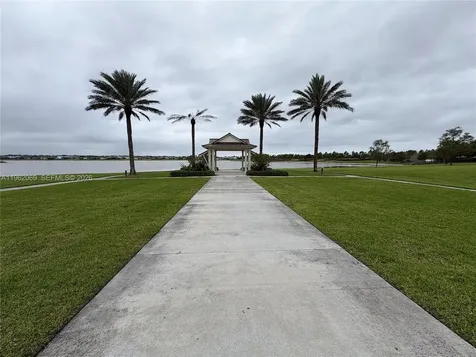 1600 Wandering Willow Way Loxahatchee FL 33470