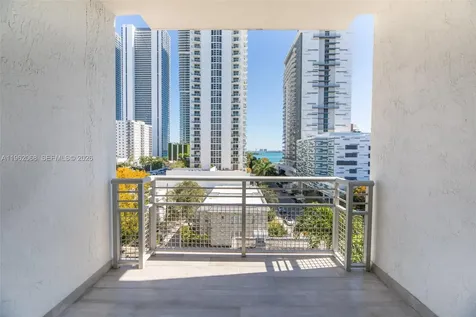 2200 NE 4th Avenue Miami FL 33137