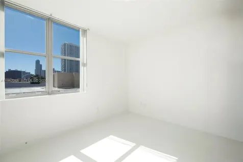 2200 NE 4th Avenue Miami FL 33137