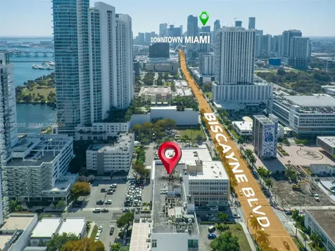 2200 NE 4th Avenue Miami FL 33137