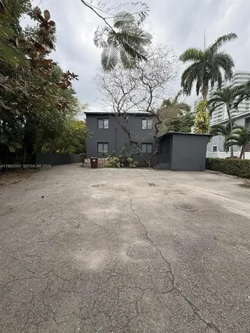 1385 NW 15th Street Miami FL 33125