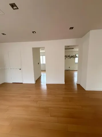 1385 NW 15th Street Miami FL 33125