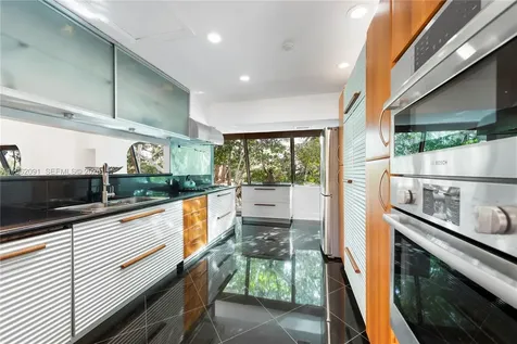 19860 NE 24th Court Miami FL 33180