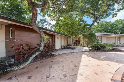 19860 NE 24th Court Miami FL 33180
