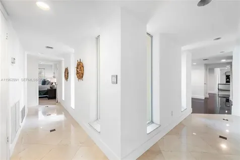 19860 NE 24th Court Miami FL 33180
