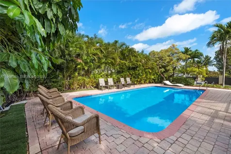 19860 NE 24th Court Miami FL 33180