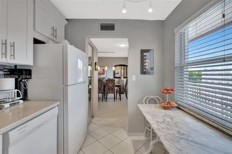 4000 NW 44th Avenue Lauderdale Lakes FL 33319