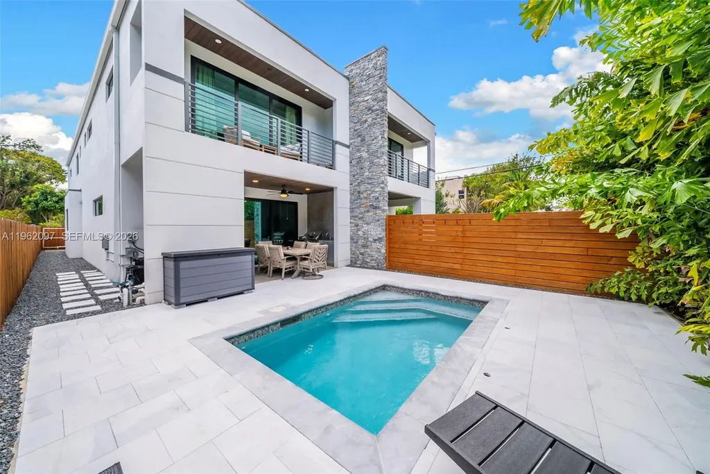 325 SW 16th Street Fort Lauderdale FL 33315