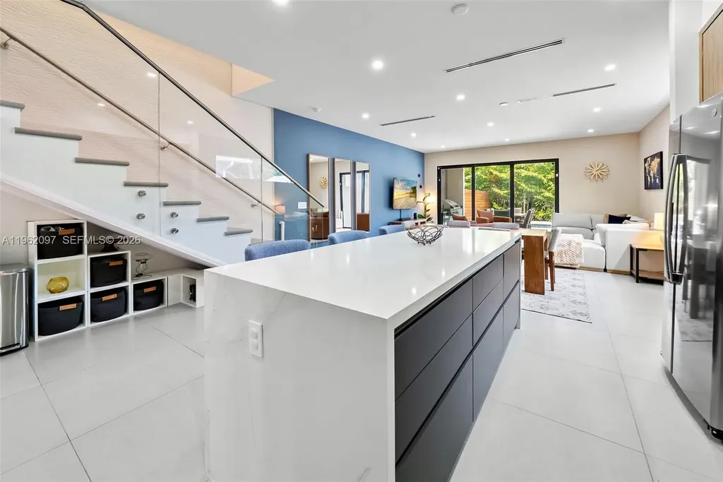 325 SW 16th Street Fort Lauderdale FL 33315