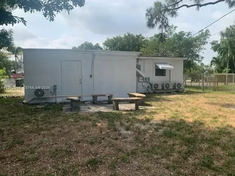 243 SW 21st Way Fort Lauderdale FL 33312