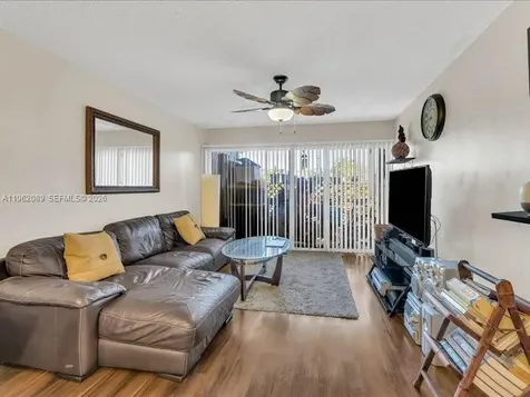 469 N Pine Island Road Plantation FL 33324