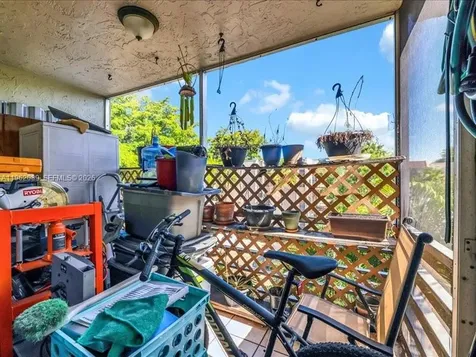 469 N Pine Island Road Plantation FL 33324