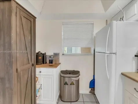 469 N Pine Island Road Plantation FL 33324