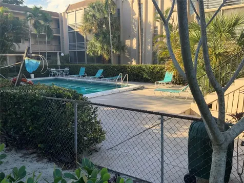 469 N Pine Island Road Plantation FL 33324