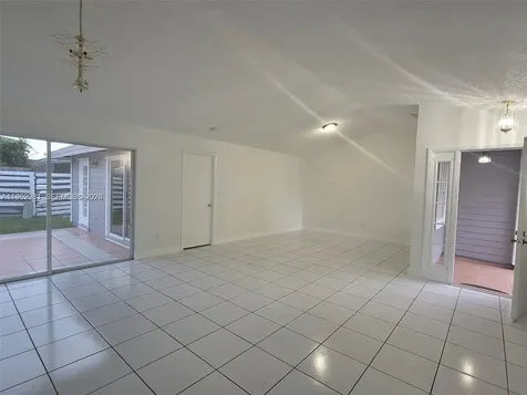 10304 SW 139th Place Miami FL 33186