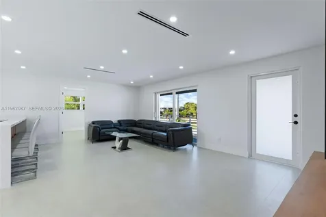 30368 Killdeer Lane Big Pine FL 33043