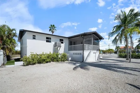 30368 Killdeer Lane Big Pine FL 33043