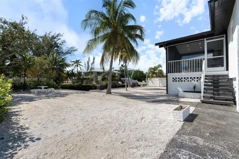 30368 Killdeer Lane Big Pine FL 33043