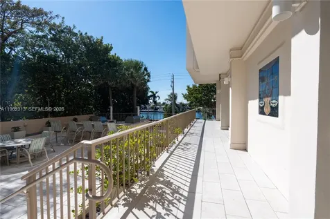 1021 Hillsboro Mile Hillsboro Beach FL 33062