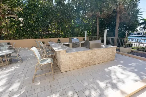 1021 Hillsboro Mile Hillsboro Beach FL 33062