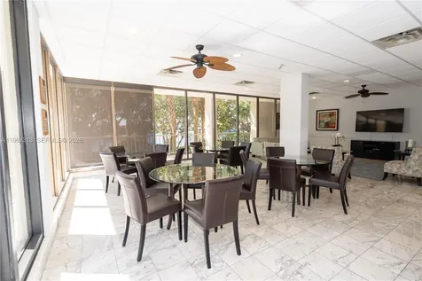 1021 Hillsboro Mile Hillsboro Beach FL 33062