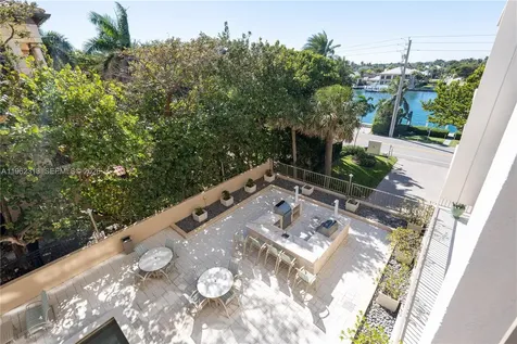 1021 Hillsboro Mile Hillsboro Beach FL 33062