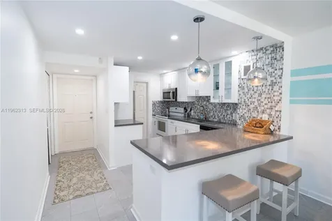 1021 Hillsboro Mile Hillsboro Beach FL 33062