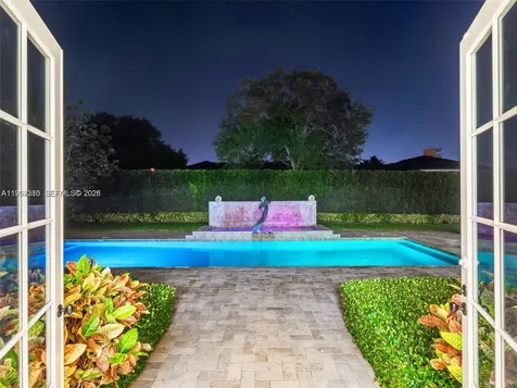 9076 SW 59th Court Pinecrest FL 33156