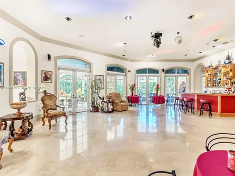 9076 SW 59th Court Pinecrest FL 33156