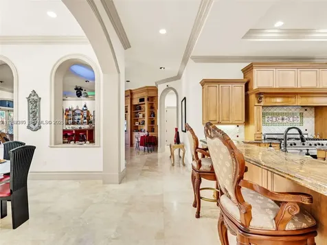 9076 SW 59th Court Pinecrest FL 33156