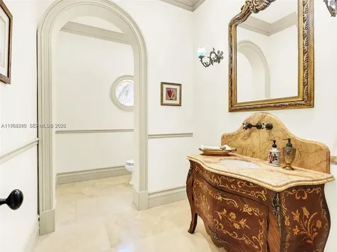 9076 SW 59th Court Pinecrest FL 33156
