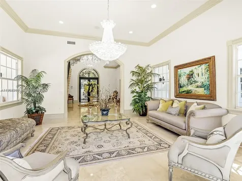 9076 SW 59th Court Pinecrest FL 33156