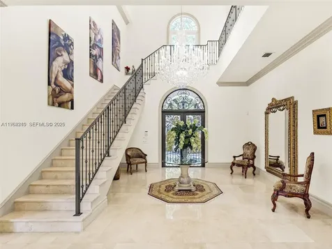 9076 SW 59th Court Pinecrest FL 33156