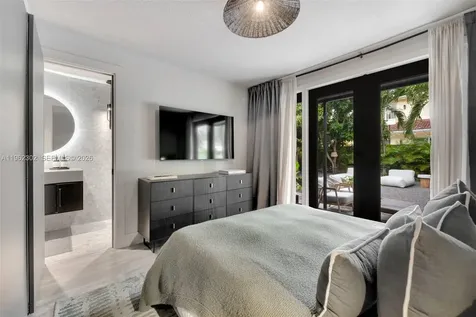 3301 Frow Avenue Coconut Grove FL 33133