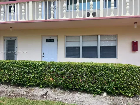 35 Camden West Palm Beach FL 33417